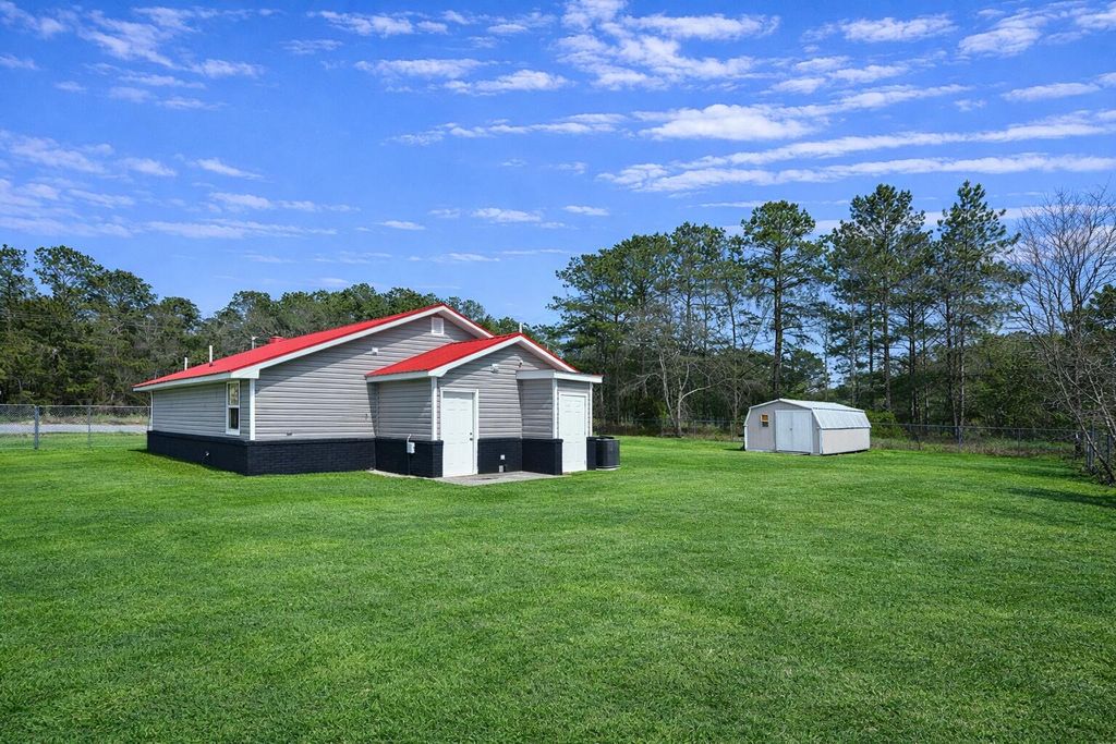 Image 22 of property listing at 1401 Old Highway 6, Cross, SC 29436