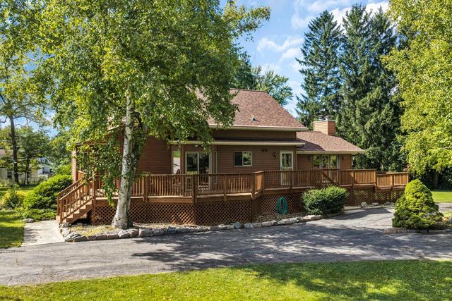 29510 Washington AVENUE, Burlington, WI 53105