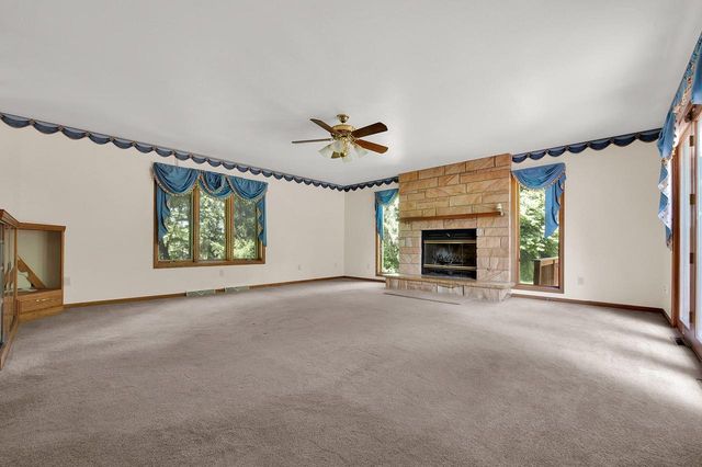 29510 Washington AVENUE, Burlington, WI 53105