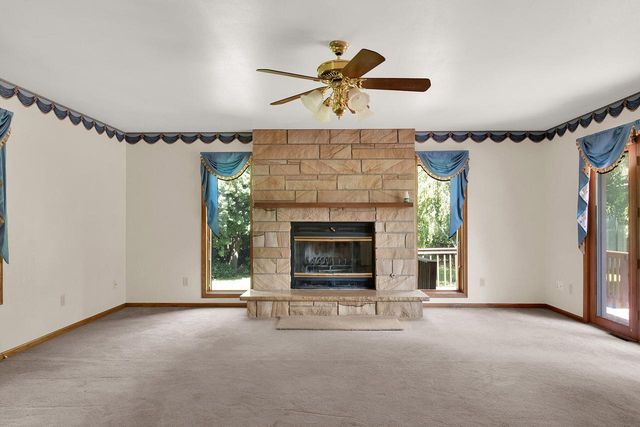 29510 Washington AVENUE, Burlington, WI 53105