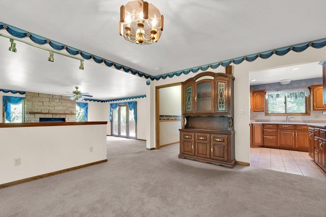 29510 Washington AVENUE, Burlington, WI 53105