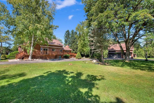 29510 Washington AVENUE, Burlington, WI 53105