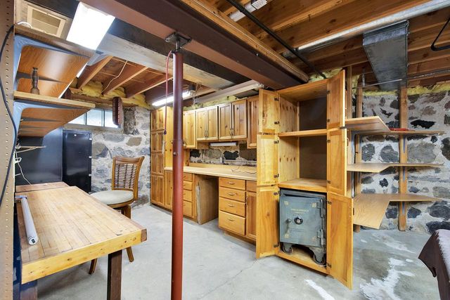 29510 Washington AVENUE, Burlington, WI 53105