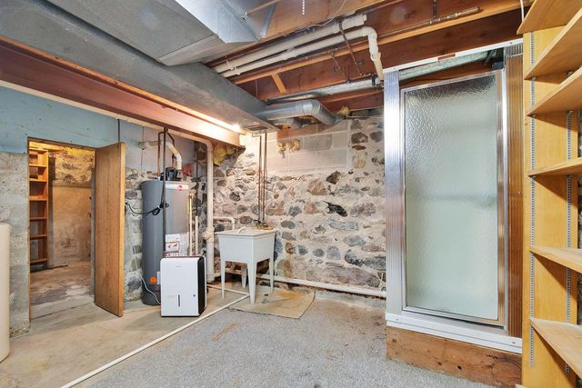 29510 Washington AVENUE, Burlington, WI 53105