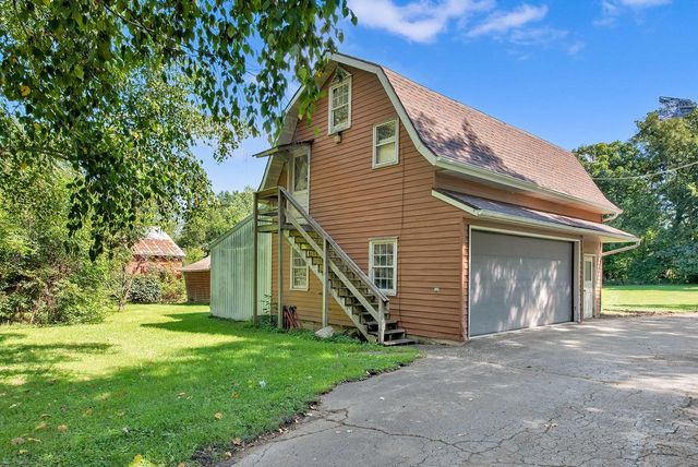 29510 Washington AVENUE, Burlington, WI 53105