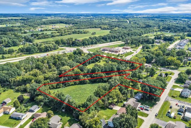 29510 Washington AVENUE, Burlington, WI 53105