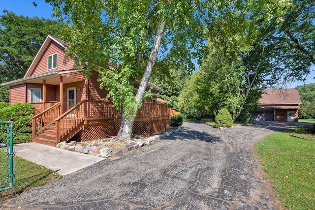 29510 Washington AVENUE, Burlington, WI 53105