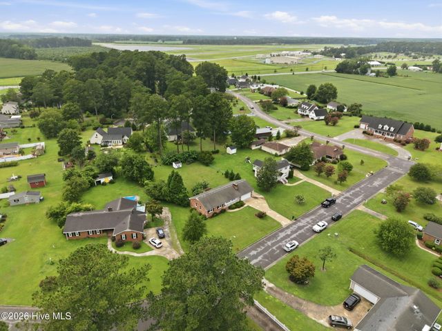 206 Ellison Drive, Washington, NC 27889