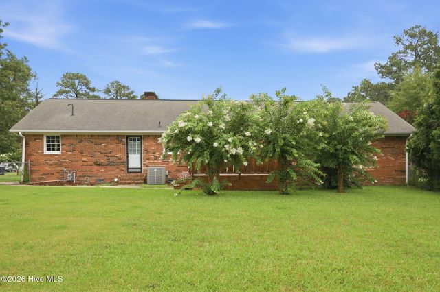 206 Ellison Drive, Washington, NC 27889