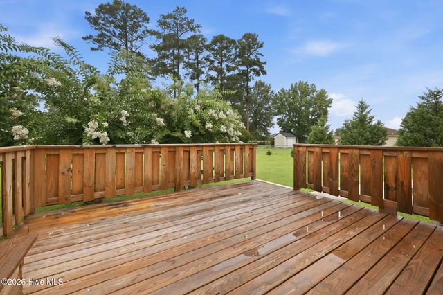 206 Ellison Drive, Washington, NC 27889