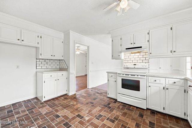 206 Ellison Drive, Washington, NC 27889
