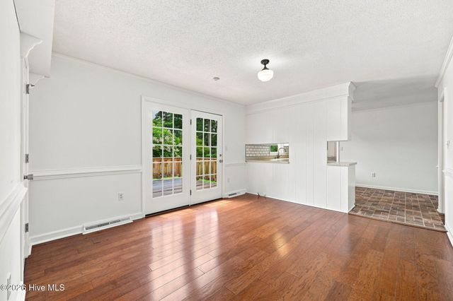 206 Ellison Drive, Washington, NC 27889