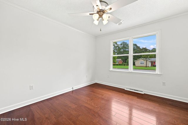 206 Ellison Drive, Washington, NC 27889