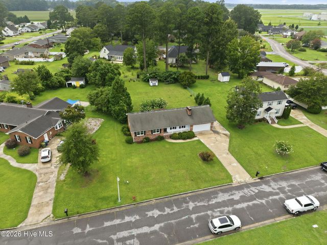 206 Ellison Drive, Washington, NC 27889