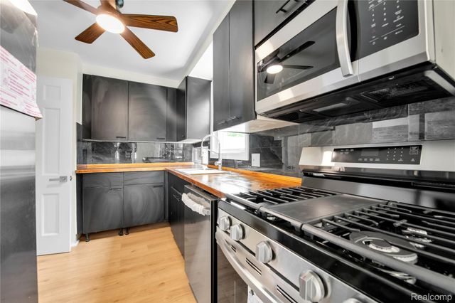 20120 Norwood Street, Detroit, MI 48234