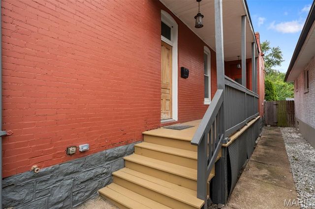 2928 Louisiana Avenue, St Louis, MO 63118