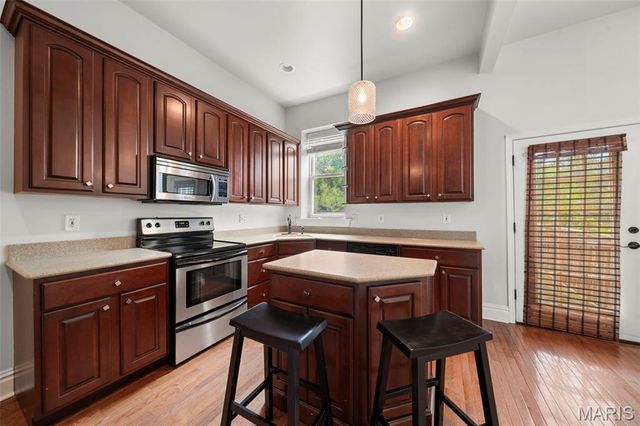 2928 Louisiana Avenue, St Louis, MO 63118