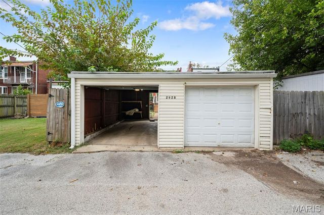 2928 Louisiana Avenue, St Louis, MO 63118