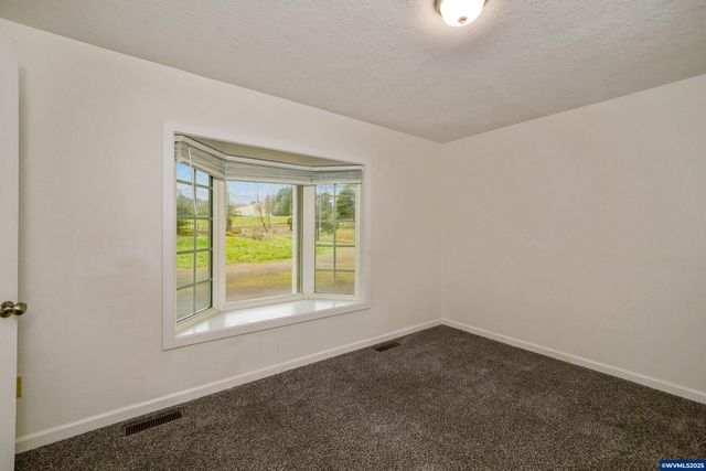 11224 Summit Lp SE, Turner, OR 97392