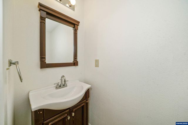 11224 Summit Lp SE, Turner, OR 97392