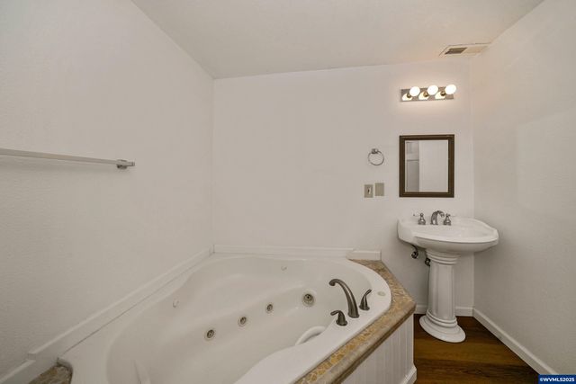11224 Summit Lp SE, Turner, OR 97392