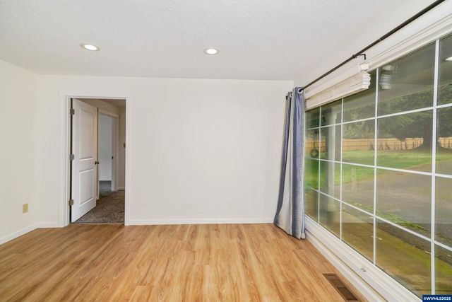 11224 Summit Lp SE, Turner, OR 97392