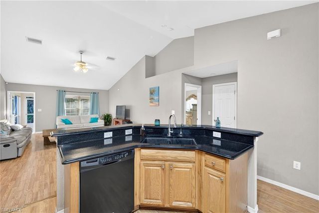 2004 NW 23rd TER, Cape Coral, FL 33993