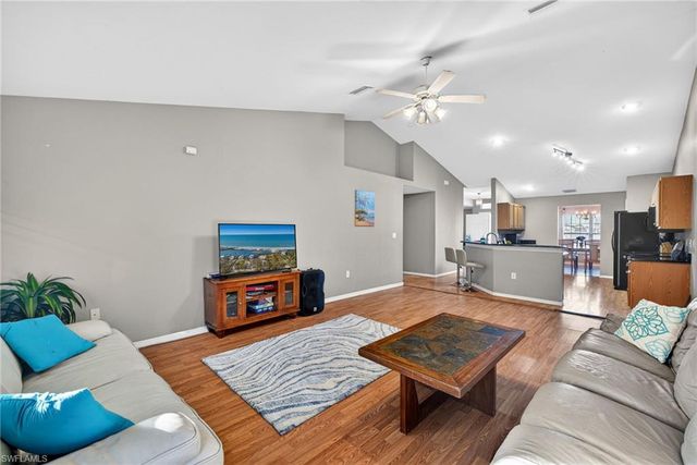 2004 NW 23rd TER, Cape Coral, FL 33993