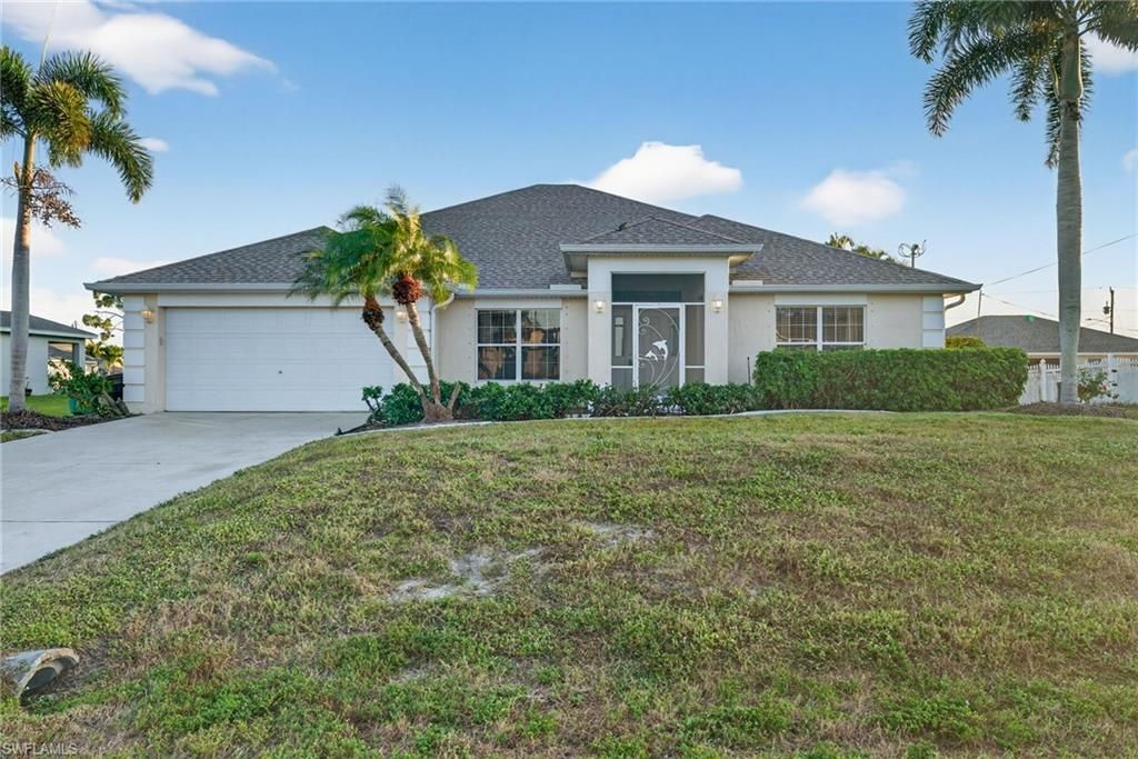 2004 NW 23rd TER, Cape Coral, FL 33993