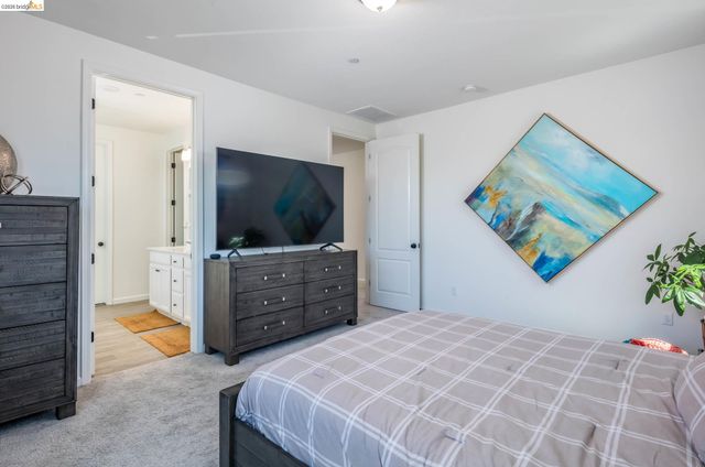 661 Longmont Dr, Oakley, CA 94561