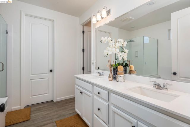 661 Longmont Dr, Oakley, CA 94561