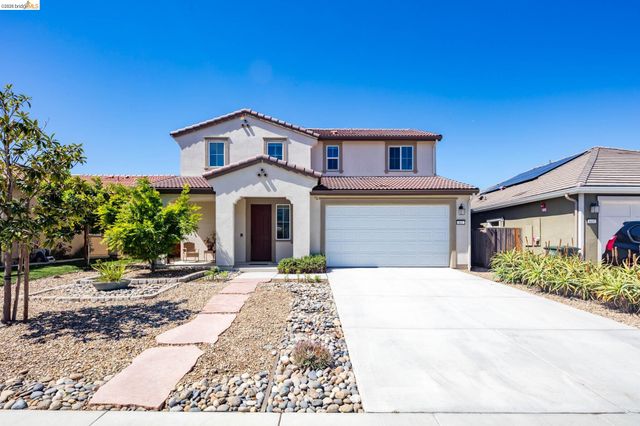 661 Longmont Dr, Oakley, CA 94561