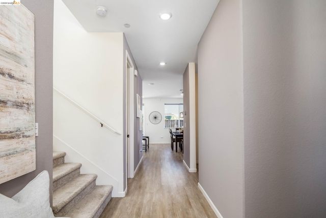 661 Longmont Dr, Oakley, CA 94561