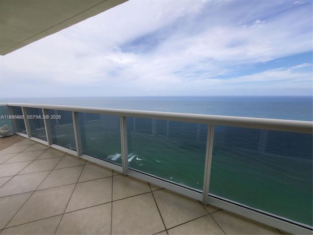 1830 S Ocean Dr 4501, Hallandale Beach, FL 33009