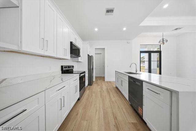 6125 Hershey AVE, Fort Myers, FL 33905