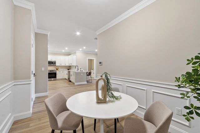 10100 S Willow St Unit 109, Manchester, NH 03103