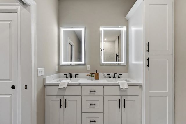 10100 S Willow St Unit 109, Manchester, NH 03103