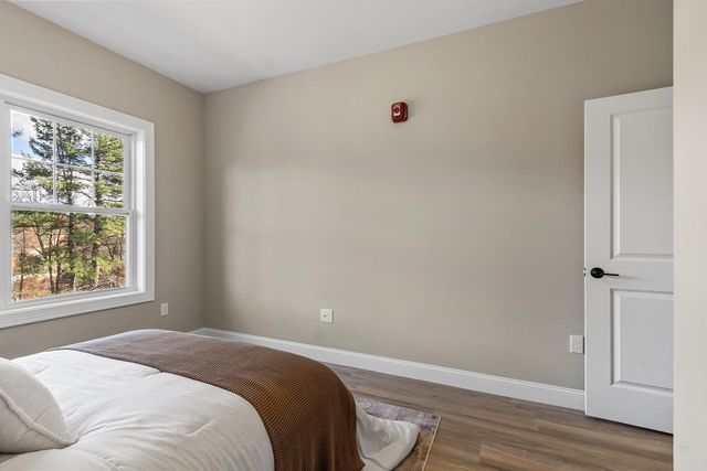 10100 S Willow St Unit 109, Manchester, NH 03103