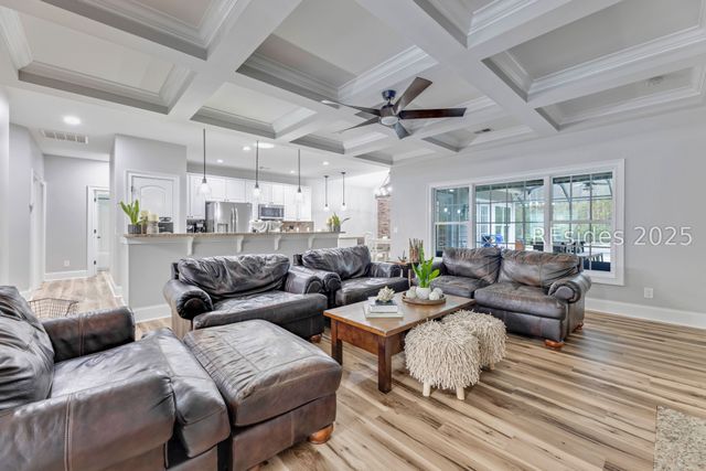 11 Bartons Run Dr, Bluffton, SC 29910