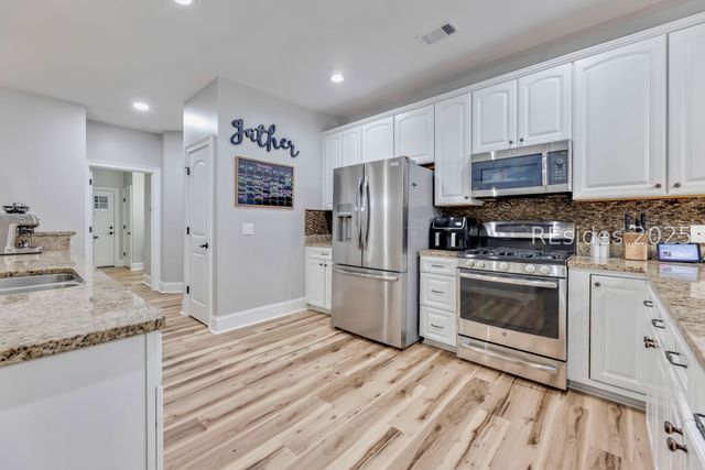 11 Bartons Run Dr, Bluffton, SC 29910