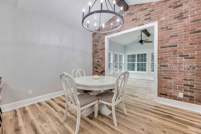 11 Bartons Run Dr, Bluffton, SC 29910