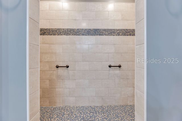 11 Bartons Run Dr, Bluffton, SC 29910