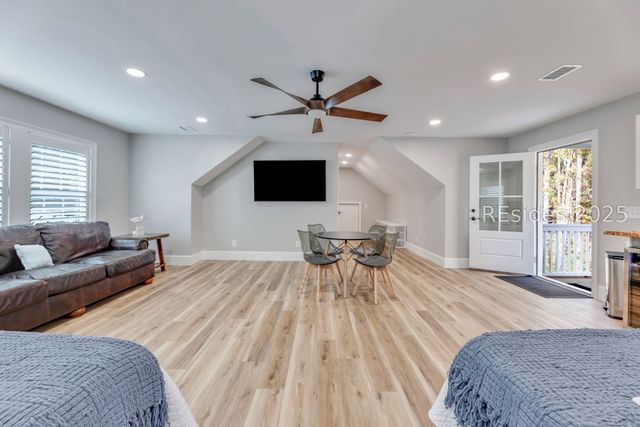 11 Bartons Run Dr, Bluffton, SC 29910