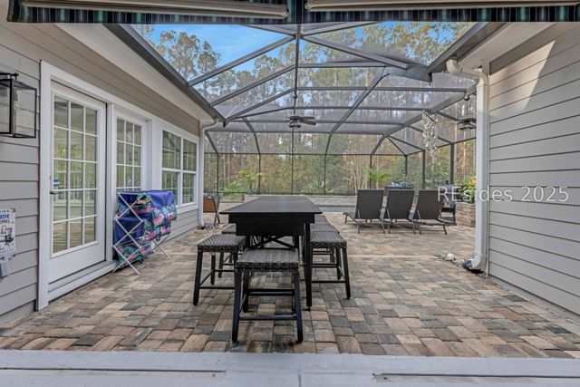 11 Bartons Run Dr, Bluffton, SC 29910