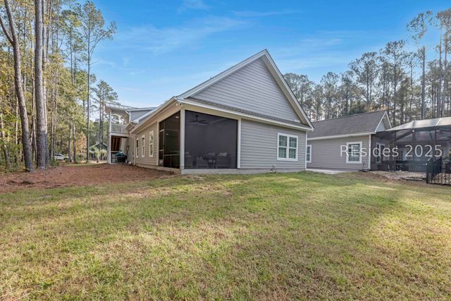 11 Bartons Run Dr, Bluffton, SC 29910