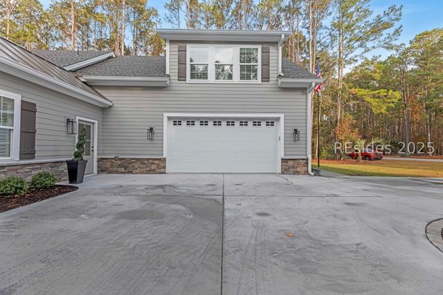 11 Bartons Run Dr, Bluffton, SC 29910