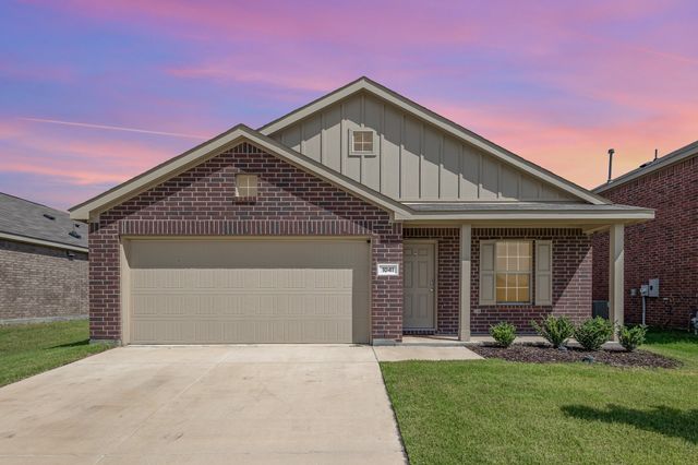 1041 Crestview Drive, Hutchins, TX 75141