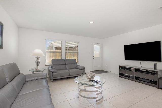 1041 Crestview Drive, Hutchins, TX 75141