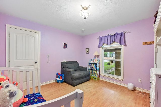 205 N Avenue E, Elgin, TX 78621