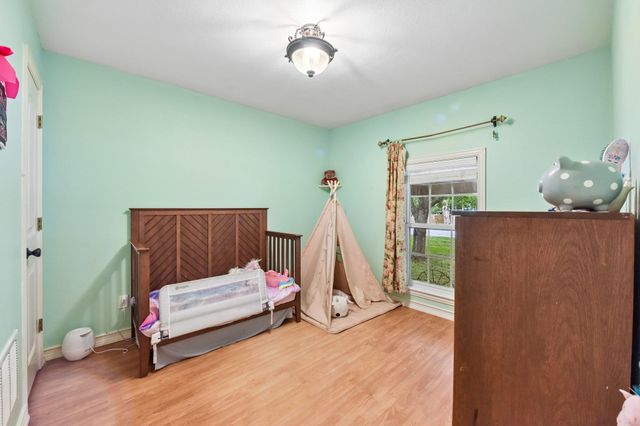 205 N Avenue E, Elgin, TX 78621